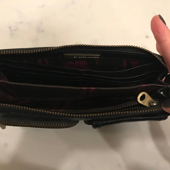 Marc by Marc Jacobs Wallet - Picture 3 of 5